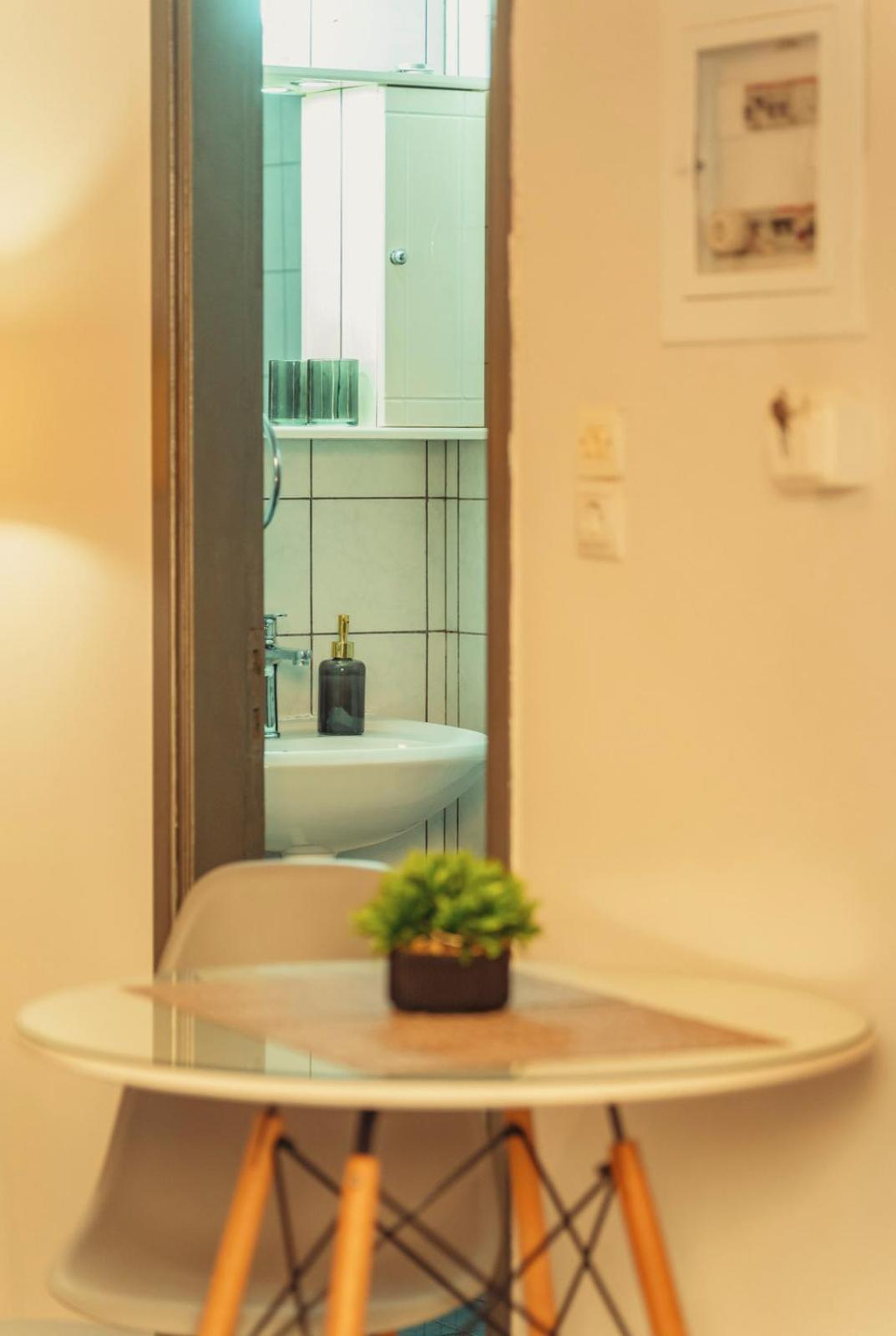 Crystal Cherry Apartment Preveza